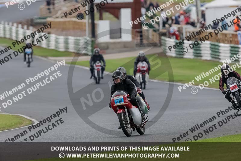Vintage motorcycle club;eventdigitalimages;mallory park;mallory park trackday photographs;no limits trackdays;peter wileman photography;trackday digital images;trackday photos;vmcc festival 1000 bikes photographs